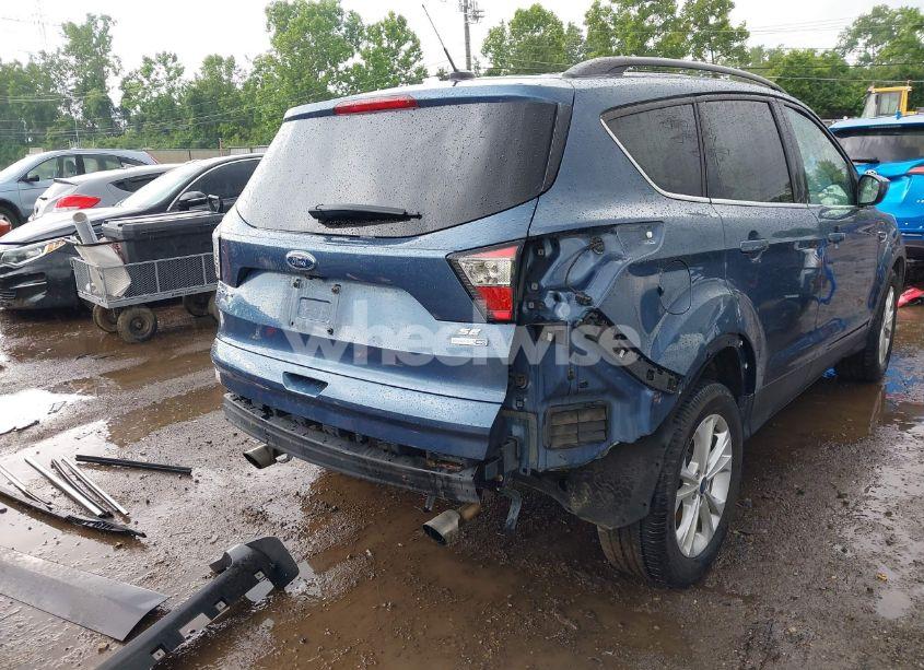 Photo 6 of 2018 Ford Escape SE (VIN 1FMCU9GD3JUC01606)