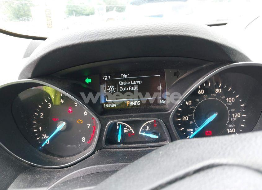 Photo 7 of 2018 Ford Escape SE (VIN 1FMCU9GD3JUC01606)
