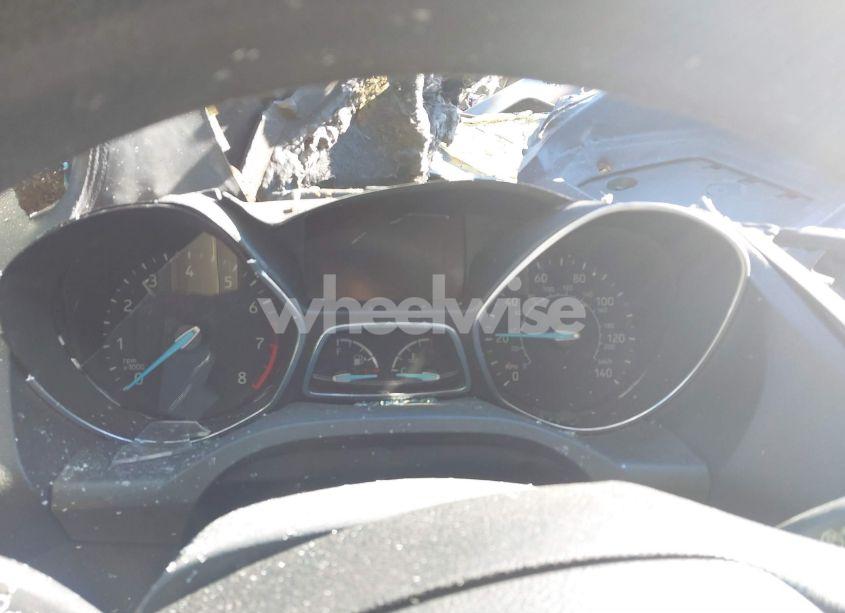 Photo 7 of 2018 Ford Escape SE (VIN 1FMCU9GD3JUC12976)