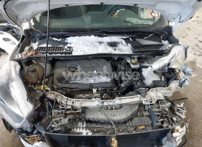 Photo 10 of 2018 Ford Escape SE (VIN 1FMCU9GD3JUC24464)