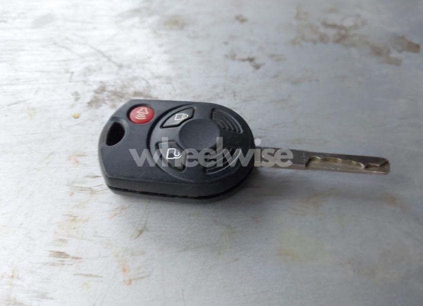 Photo 11 of 2018 Ford Escape SE (VIN 1FMCU9GD3JUC34847)