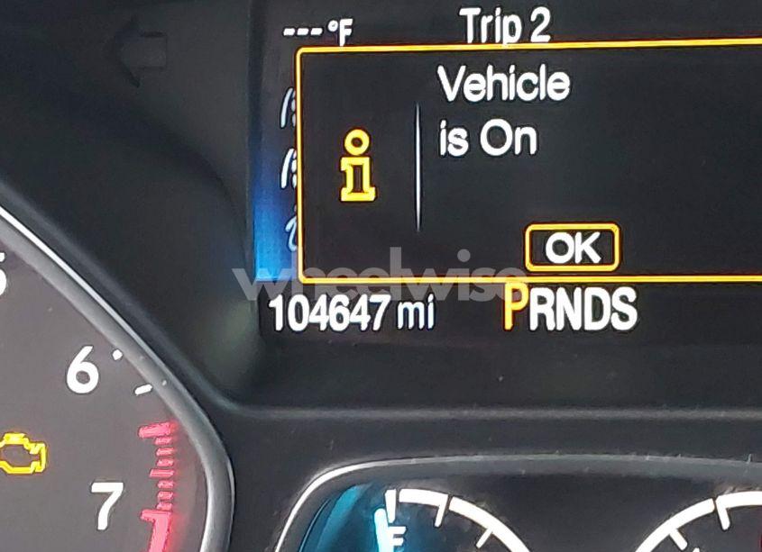 Photo 16 of 2018 Ford Escape SE (VIN 1FMCU9GD3JUC34847)