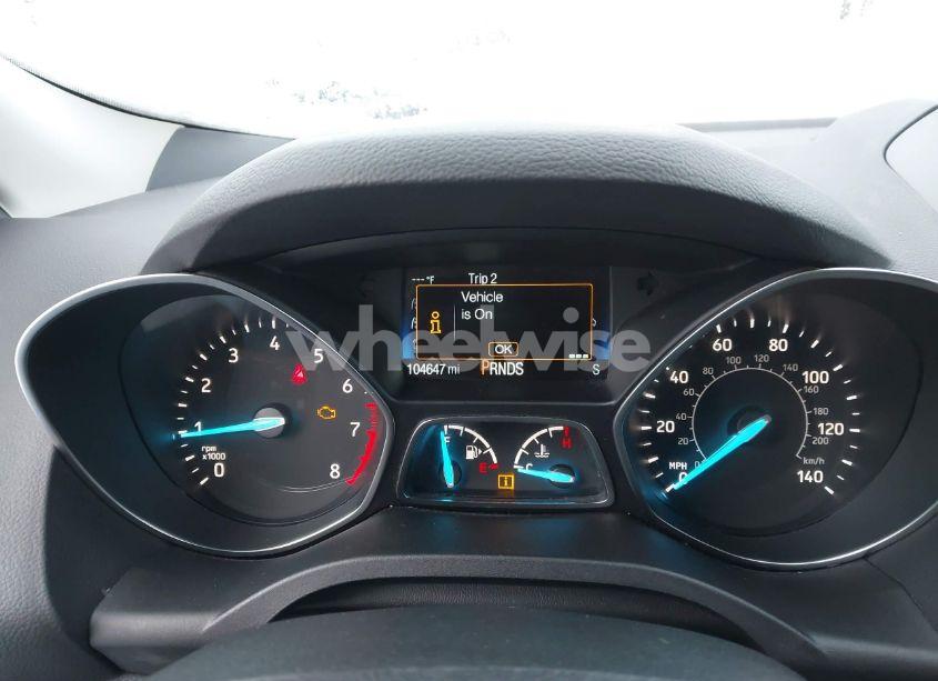 Photo 7 of 2018 Ford Escape SE (VIN 1FMCU9GD3JUC34847)