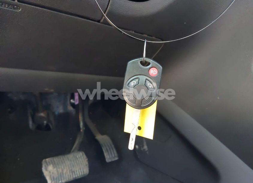 Photo 11 of 2018 Ford Escape SE (VIN 1FMCU9GD3JUC45296)