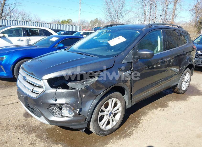 Photo 2 of 2018 Ford Escape SE (VIN 1FMCU9GD3JUC45296)