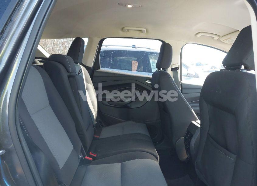 Photo 8 of 2018 Ford Escape SE (VIN 1FMCU9GD3JUC45296)