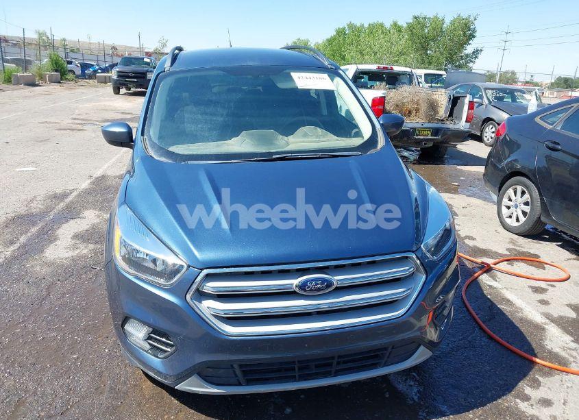 Photo 13 of 2018 Ford Escape SE (VIN 1FMCU9GD3JUC75110)