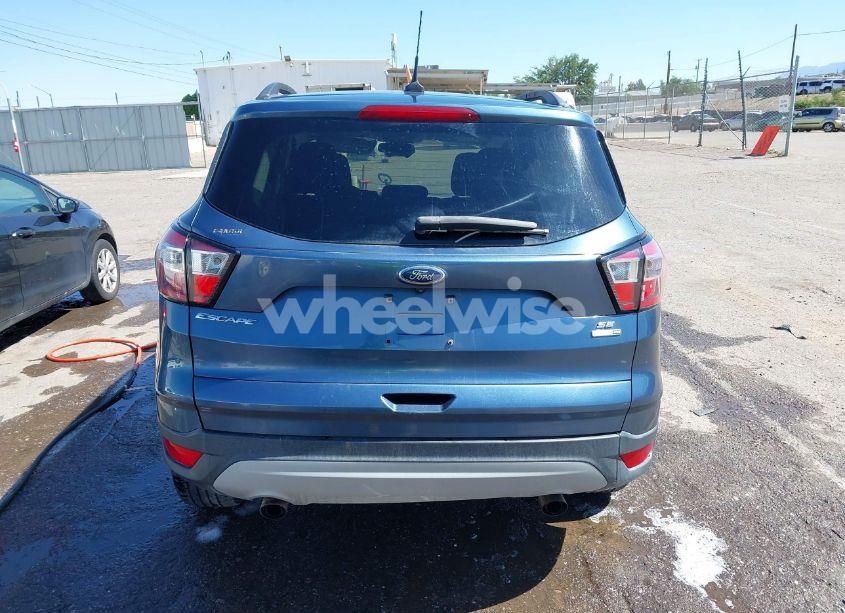 Photo 17 of 2018 Ford Escape SE (VIN 1FMCU9GD3JUC75110)