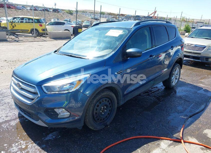 Photo 2 of 2018 Ford Escape SE (VIN 1FMCU9GD3JUC75110)