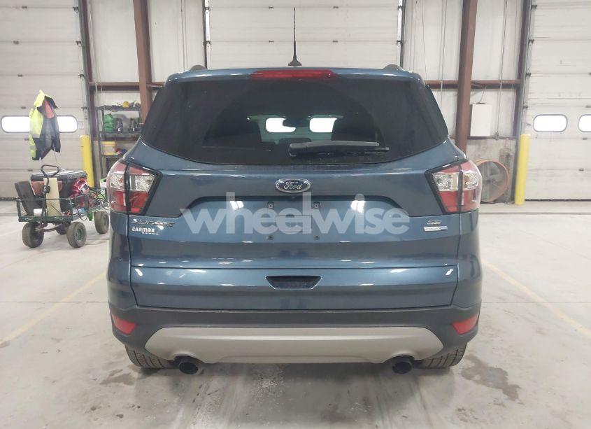 Photo 16 of 2018 Ford Escape SE (VIN 1FMCU9GD3JUC83482)