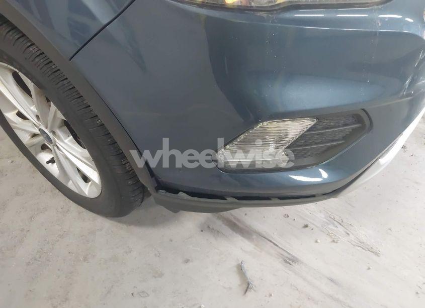 Photo 19 of 2018 Ford Escape SE (VIN 1FMCU9GD3JUC83482)