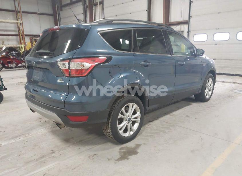 Photo 4 of 2018 Ford Escape SE (VIN 1FMCU9GD3JUC83482)