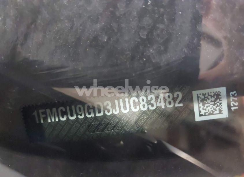 Photo 9 of 2018 Ford Escape SE (VIN 1FMCU9GD3JUC83482)