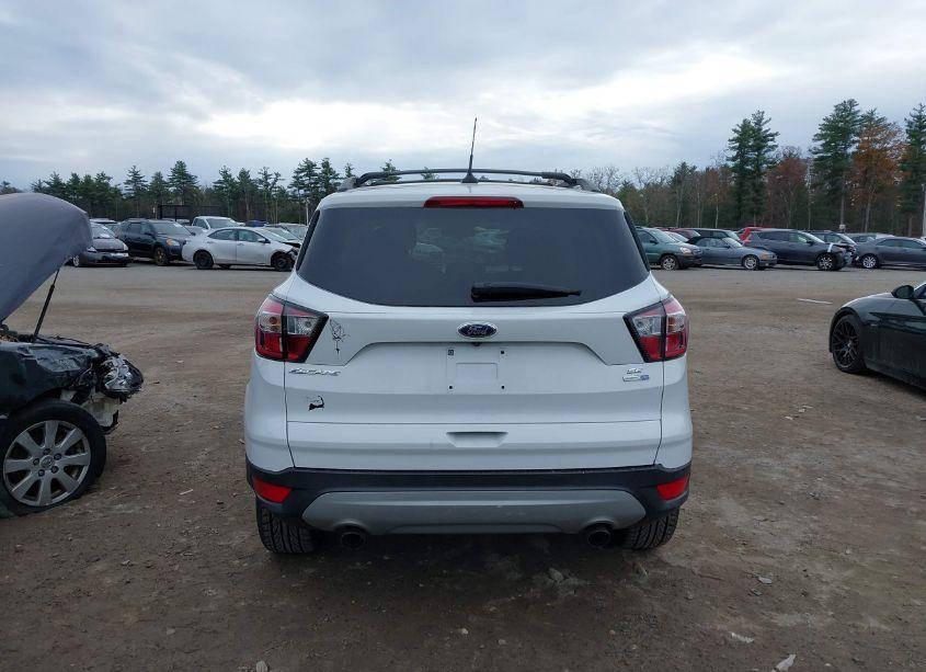 Photo 17 of 2018 Ford Escape SE (VIN 1FMCU9GD3JUD25309)