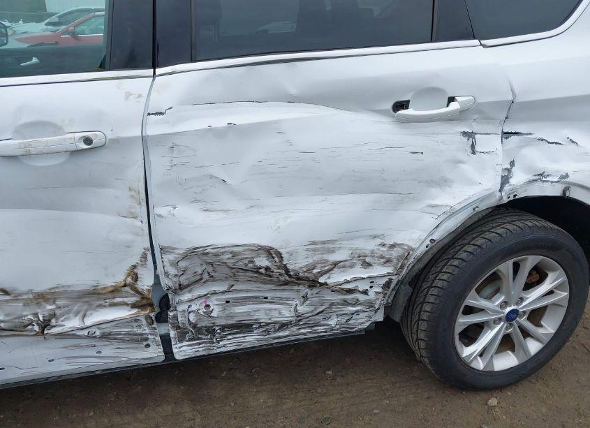 Photo 19 of 2018 Ford Escape SE (VIN 1FMCU9GD3JUD25309)