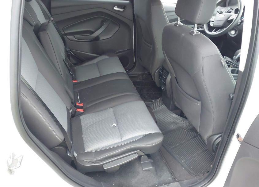 Photo 8 of 2018 Ford Escape SE (VIN 1FMCU9GD3JUD25309)