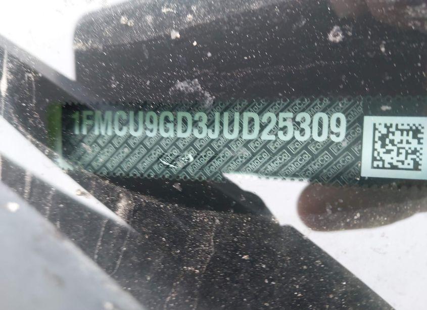 Photo 9 of 2018 Ford Escape SE (VIN 1FMCU9GD3JUD25309)