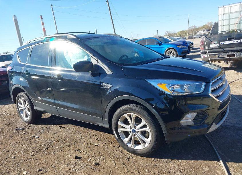 Photo 13 of 2018 Ford Escape SE (VIN 1FMCU9GD3JUD57726)