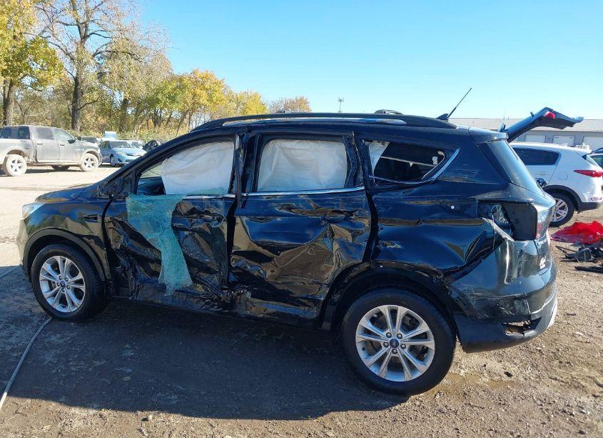 Photo 14 of 2018 Ford Escape SE (VIN 1FMCU9GD3JUD57726)