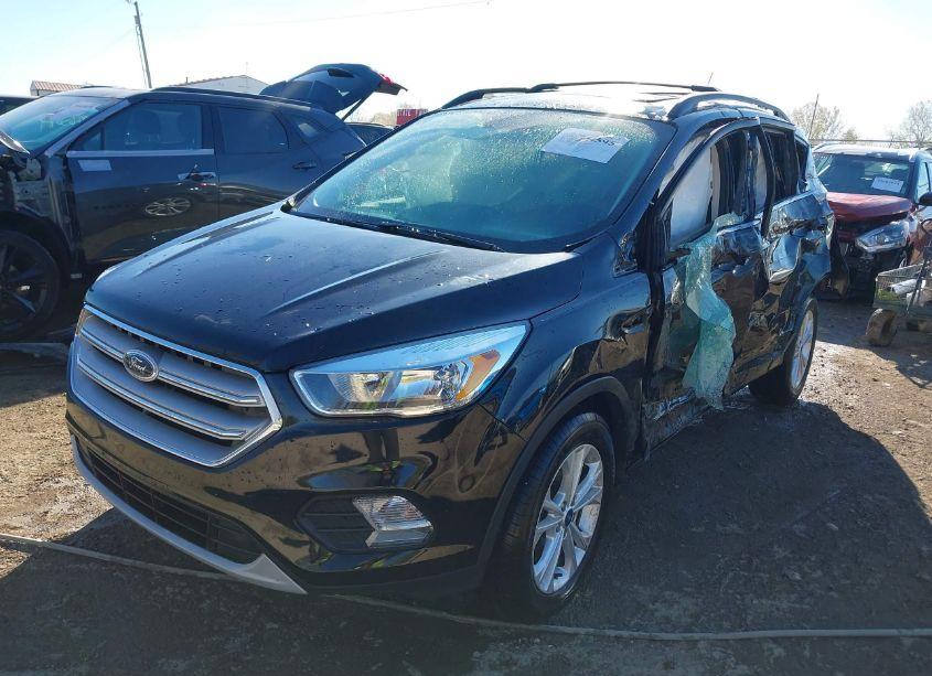 Photo 2 of 2018 Ford Escape SE (VIN 1FMCU9GD3JUD57726)