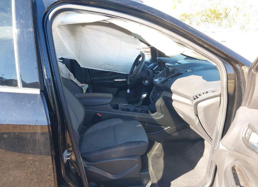 Photo 5 of 2018 Ford Escape SE (VIN 1FMCU9GD3JUD57726)