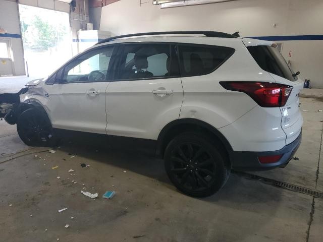 Photo 2 of 2019 FORD ESCAPE SE N/A (VIN 1FMCU9GD3KUA68315)