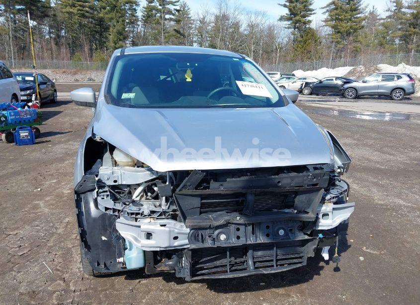 Photo 6 of 2019 Ford Escape SE (VIN 1FMCU9GD3KUA72879)