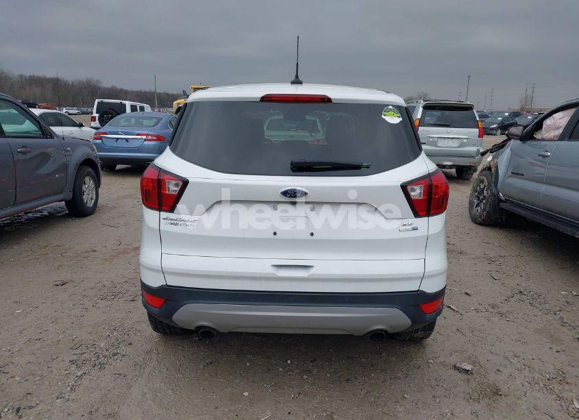 Photo 16 of 2019 Ford Escape SE (VIN 1FMCU9GD3KUA94655)