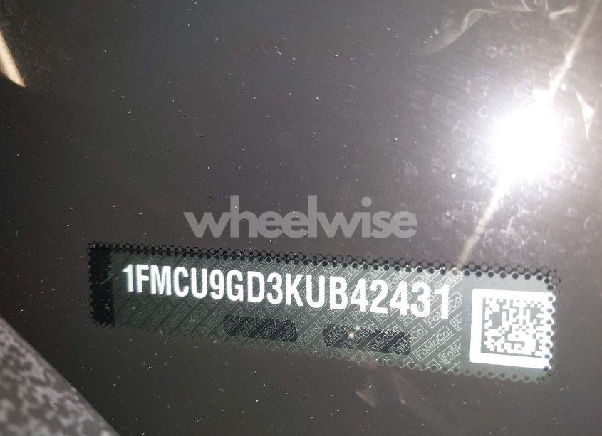 Photo 17 of 2019 Ford Escape SE (VIN 1FMCU9GD3KUB42431)