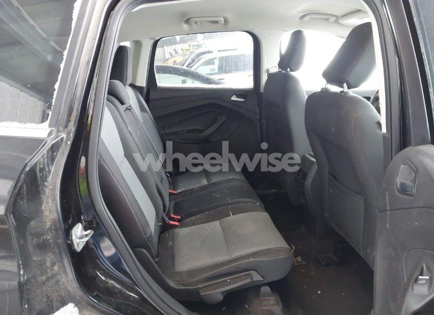 Photo 8 of 2019 Ford Escape SE (VIN 1FMCU9GD3KUC06466)