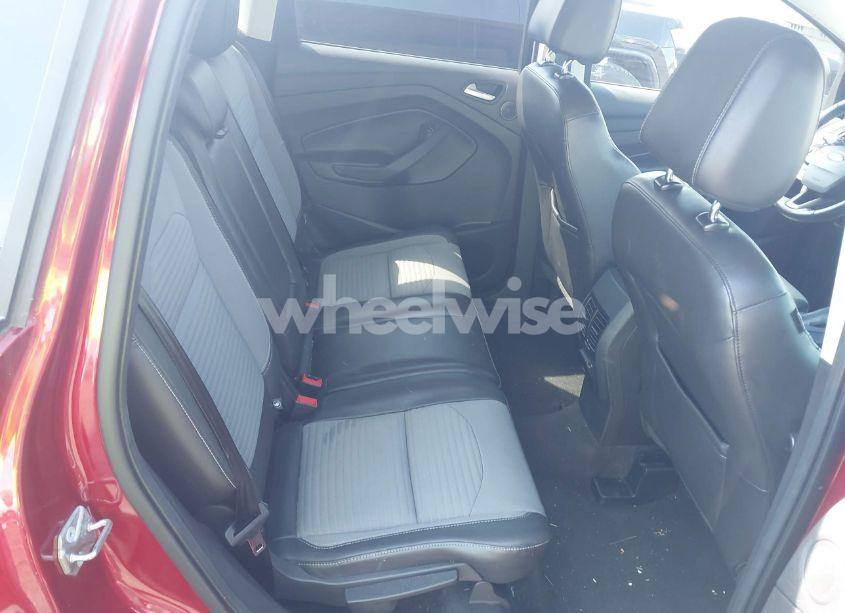 Photo 8 of 2017 Ford Escape SE (VIN 1FMCU9GD4HUA10240)