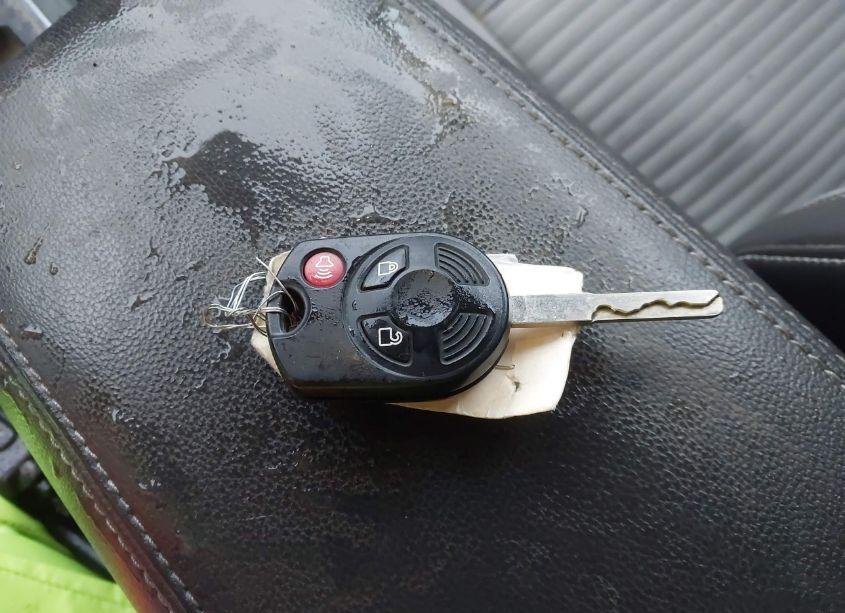 Photo 11 of 2017 Ford Escape SE (VIN 1FMCU9GD4HUA11677)