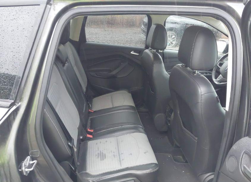 Photo 8 of 2017 Ford Escape SE (VIN 1FMCU9GD4HUA11677)