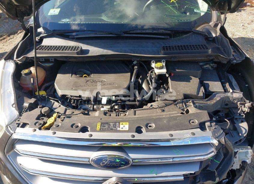 Photo 10 of 2017 Ford Escape SE (VIN 1FMCU9GD4HUA32965)