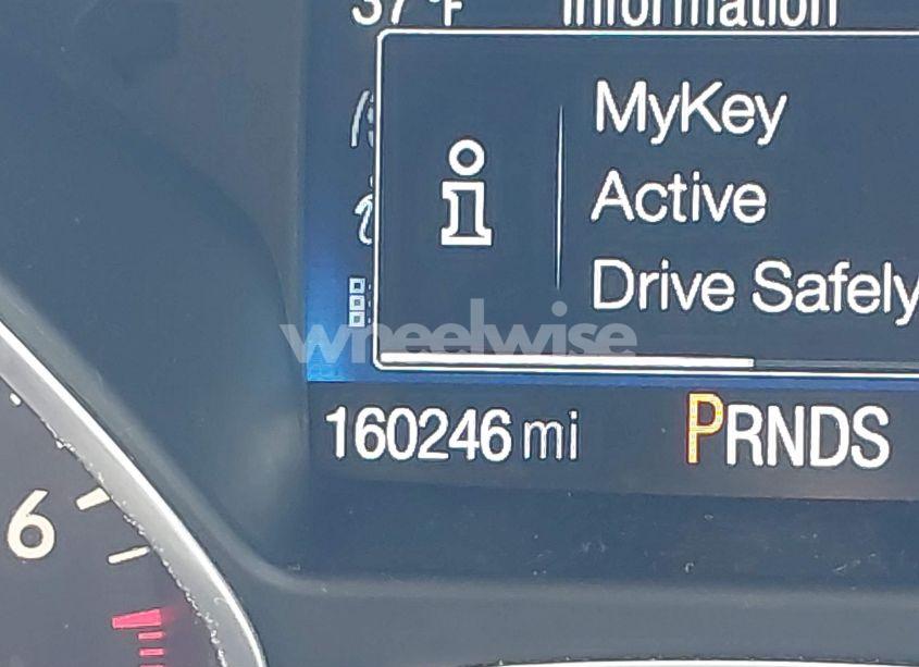 Photo 15 of 2017 Ford Escape SE (VIN 1FMCU9GD4HUA32965)