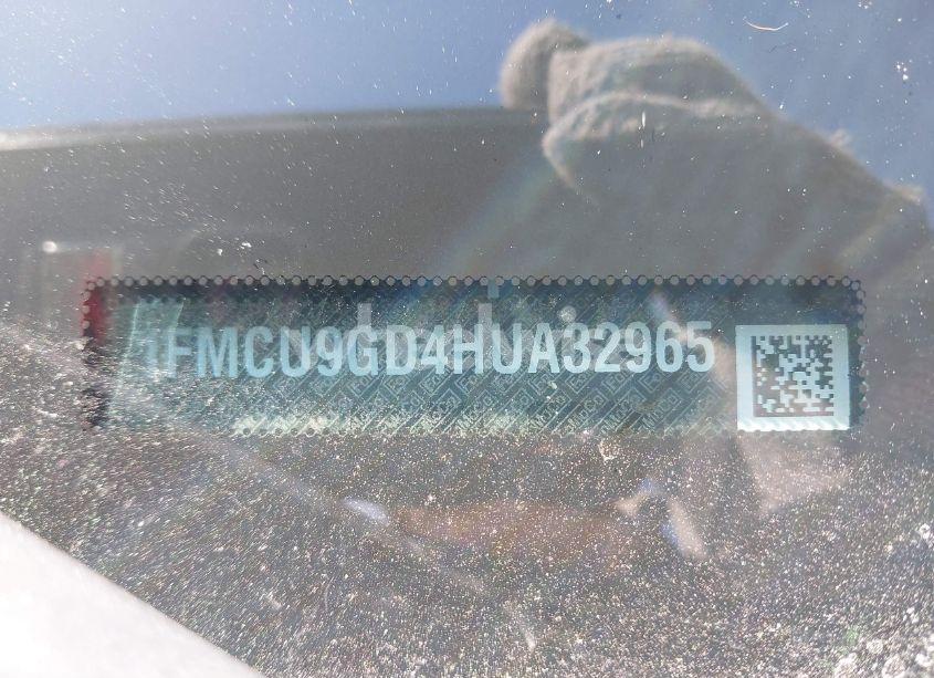 Photo 9 of 2017 Ford Escape SE (VIN 1FMCU9GD4HUA32965)