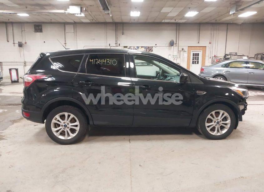 Photo 14 of 2017 Ford Escape SE (VIN 1FMCU9GD4HUA56439)