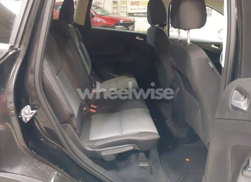 Photo 8 of 2017 Ford Escape SE (VIN 1FMCU9GD4HUA56439)