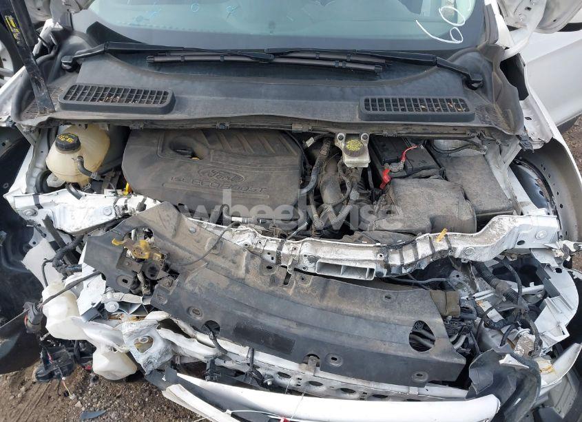 Photo 10 of 2017 Ford Escape SE (VIN 1FMCU9GD4HUA60264)