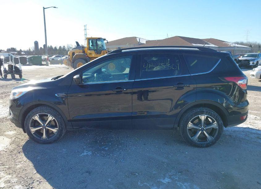 Photo 14 of 2017 Ford Escape SE (VIN 1FMCU9GD4HUA90123)