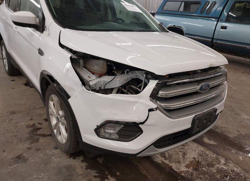 Photo 6 of 2017 Ford Escape SE (VIN 1FMCU9GD4HUB05784)
