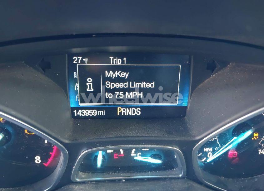 Photo 16 of 2017 Ford Escape SE (VIN 1FMCU9GD4HUB22519)