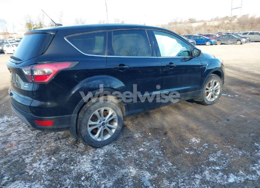 Photo 4 of 2017 Ford Escape SE (VIN 1FMCU9GD4HUB22519)