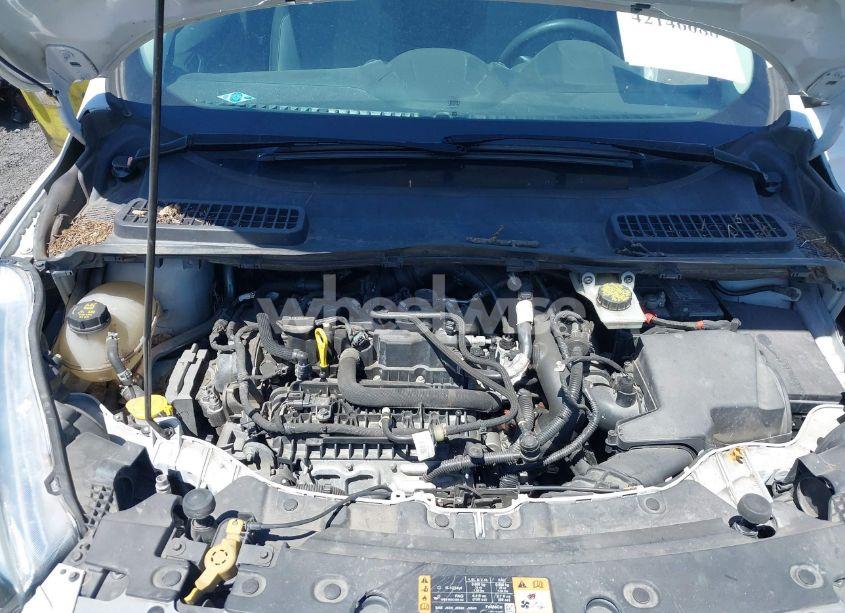 Photo 10 of 2017 Ford Escape SE (VIN 1FMCU9GD4HUB55262)