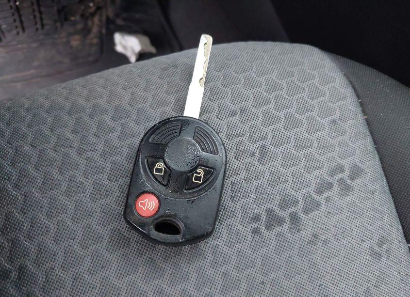 Photo 11 of 2017 Ford Escape SE (VIN 1FMCU9GD4HUC41753)