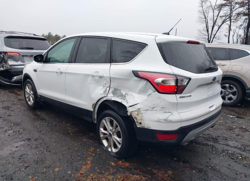Photo 6 of 2017 Ford Escape SE (VIN 1FMCU9GD4HUC41753)