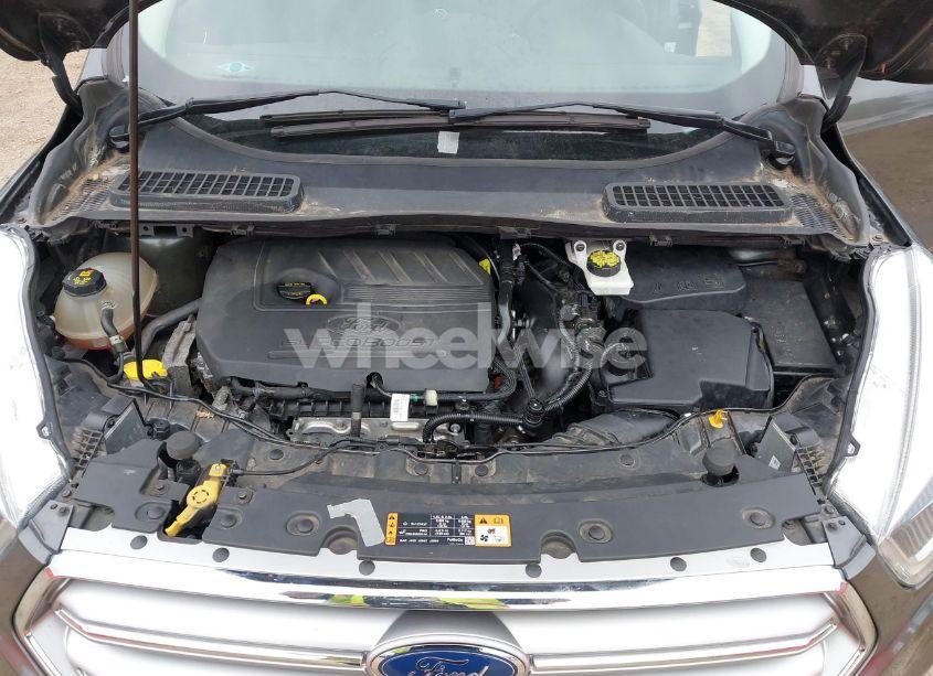 Photo 10 of 2017 Ford Escape SE (VIN 1FMCU9GD4HUC45396)