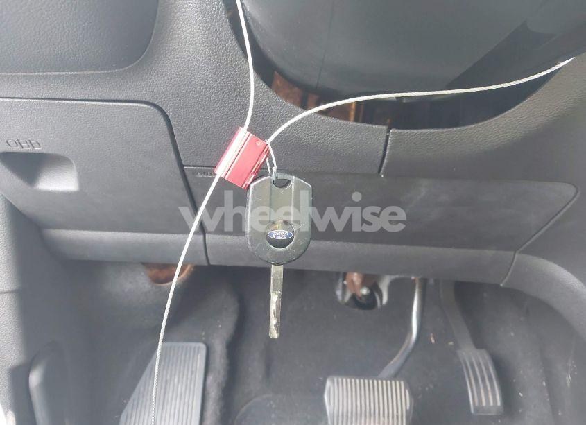 Photo 11 of 2017 Ford Escape SE (VIN 1FMCU9GD4HUC54096)