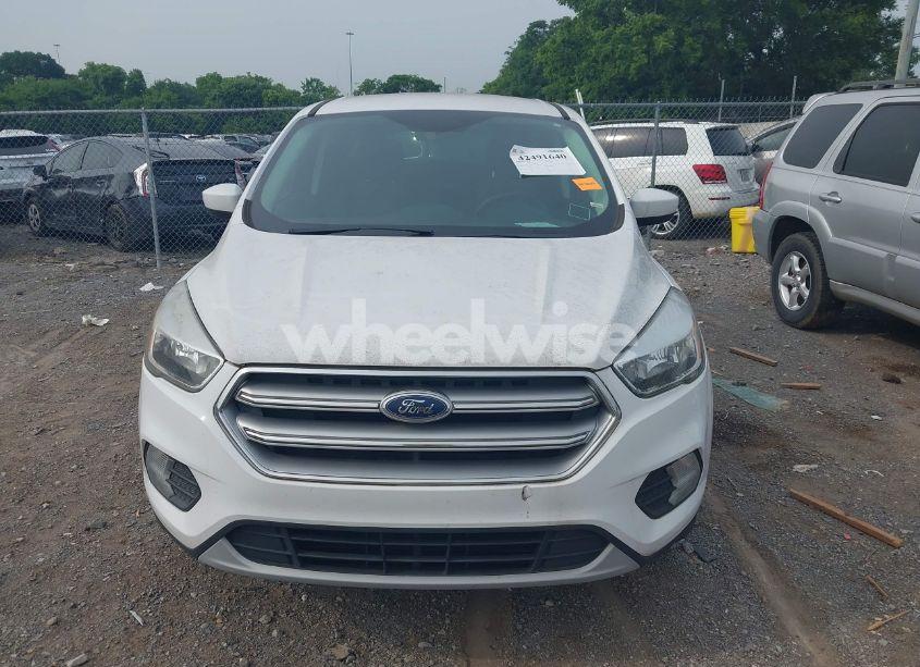Photo 12 of 2017 Ford Escape SE (VIN 1FMCU9GD4HUC54096)