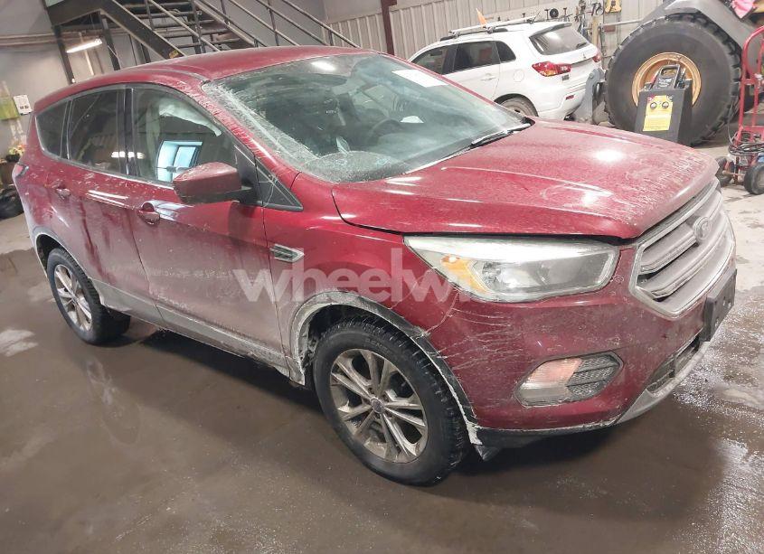 2017 Ford Escape SE (VIN 1FMCU9GD4HUD01868) main photo